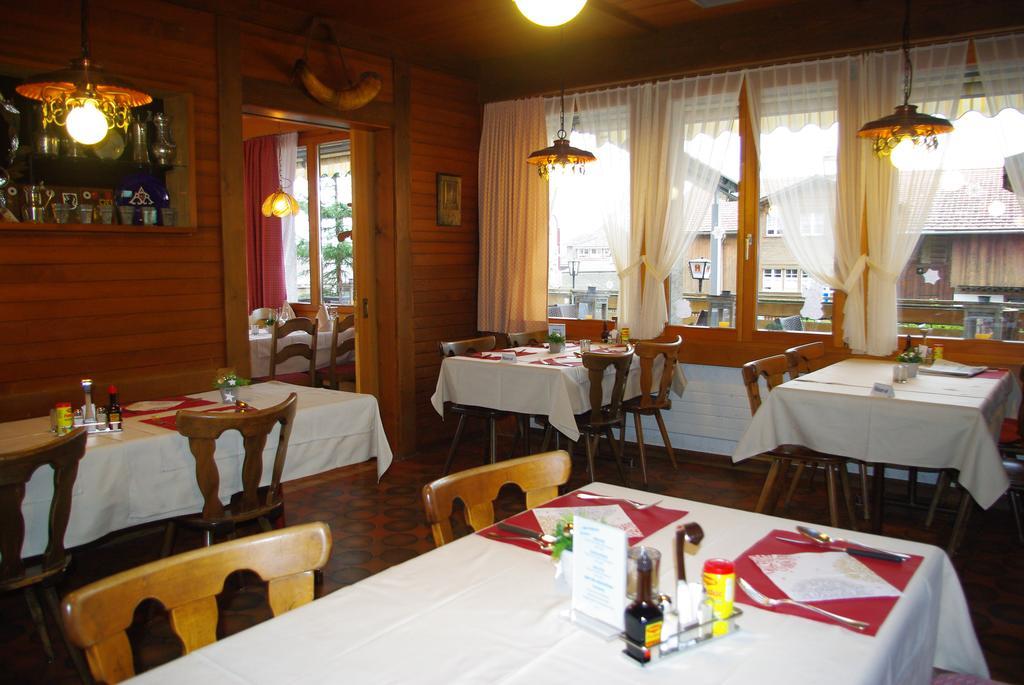 Hotel Adler 지그리스빌 외부 사진